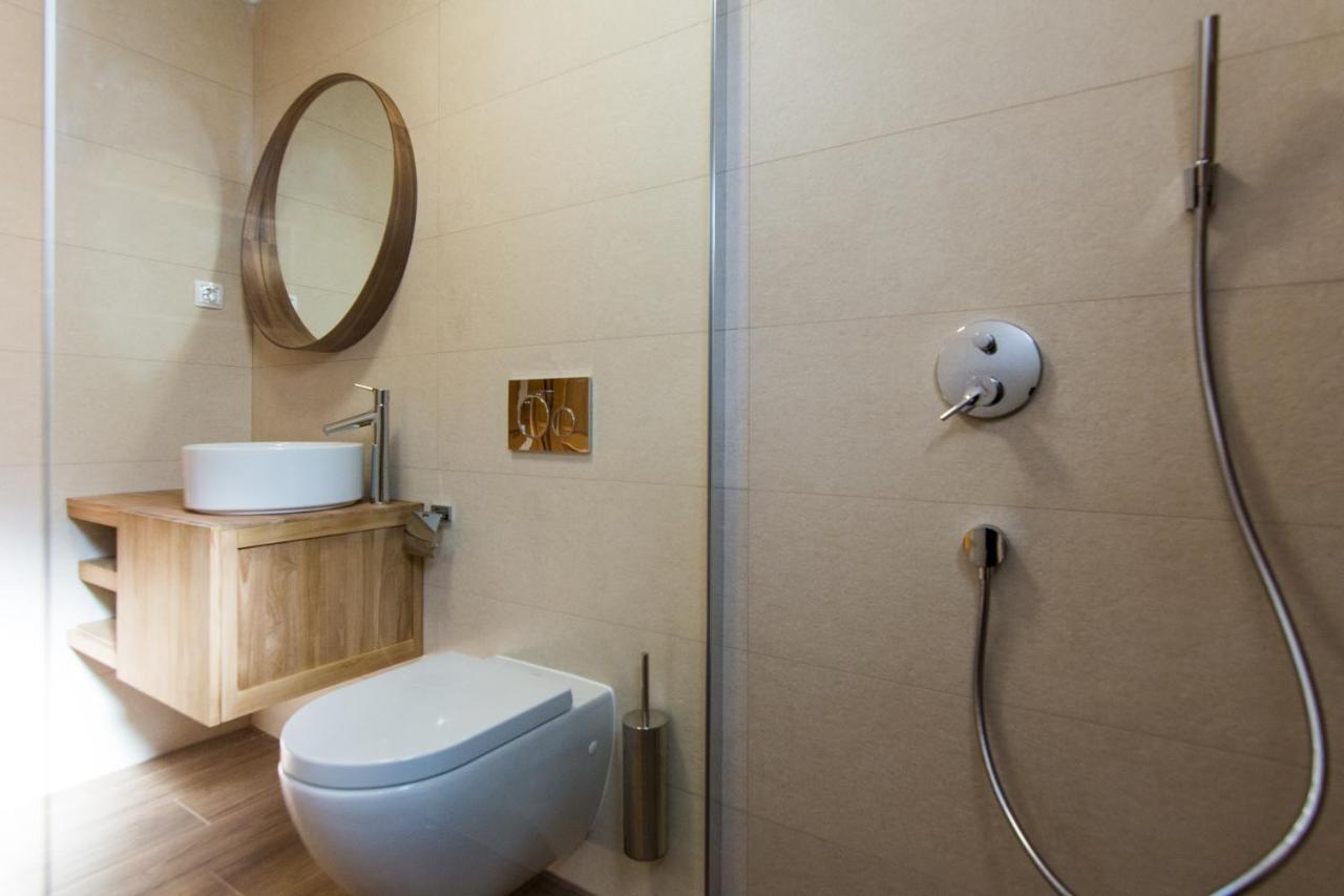 Apartments Basilea Biograd Na Moru Eksteriør billede