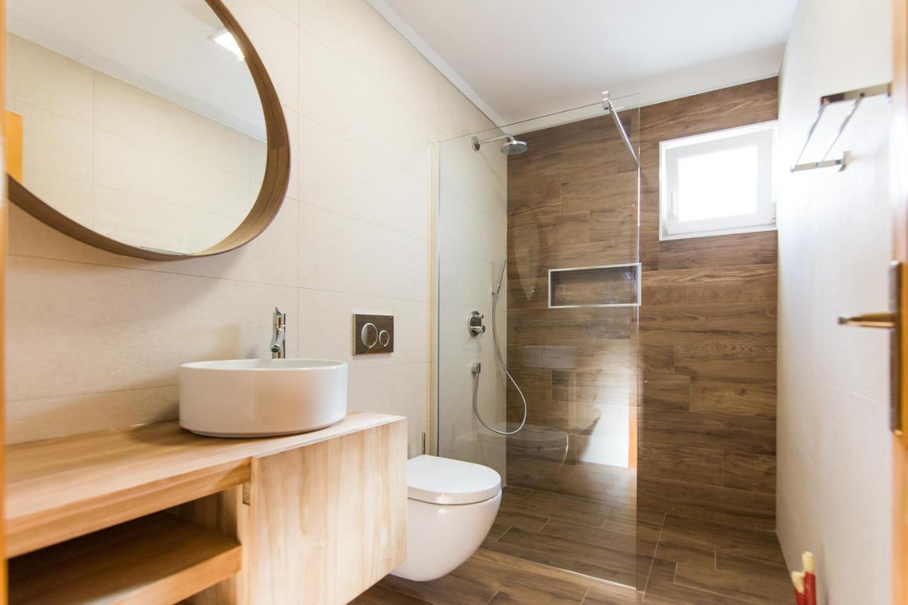 Apartments Basilea Biograd Na Moru Eksteriør billede