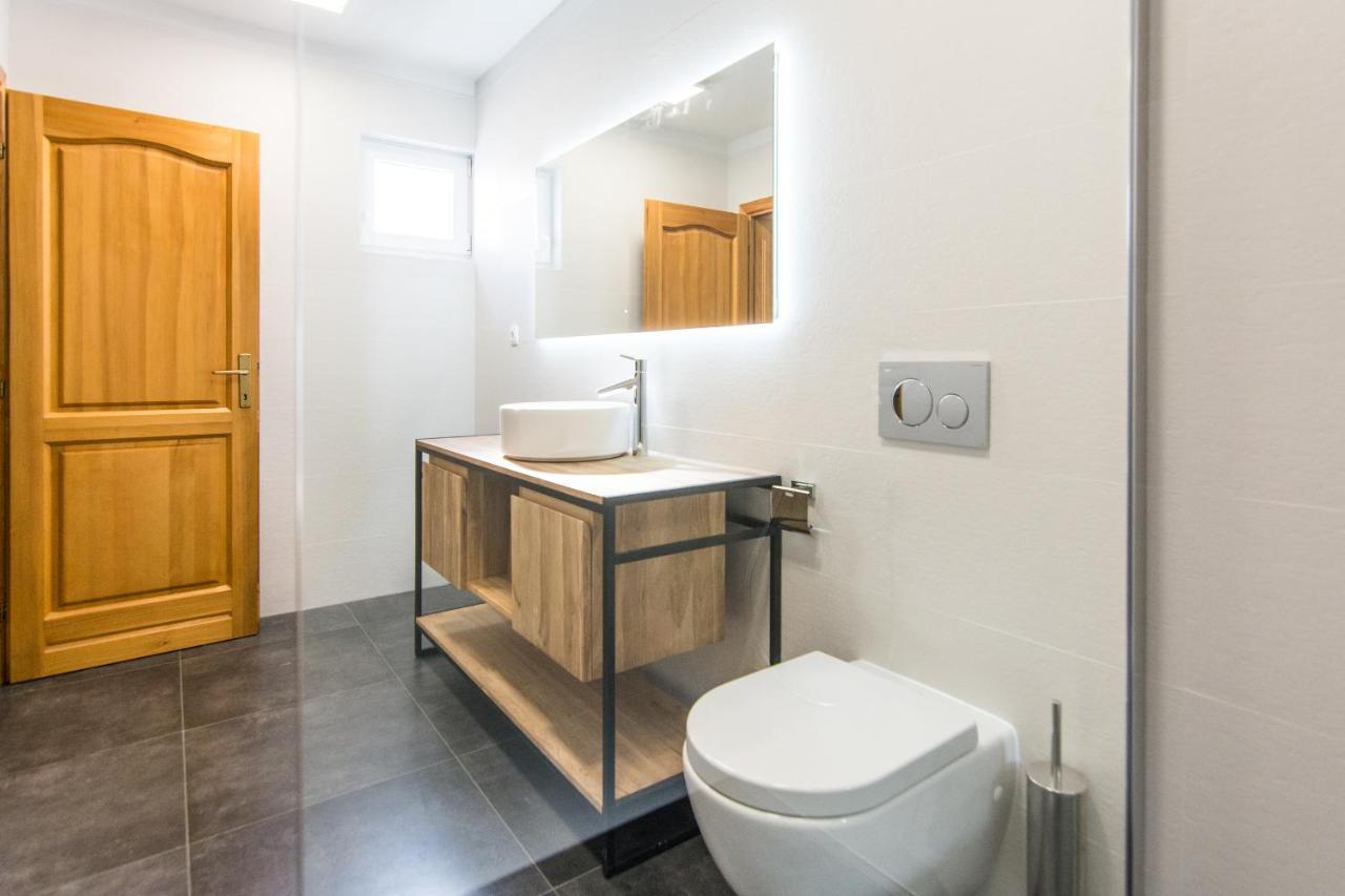 Apartments Basilea Biograd Na Moru Eksteriør billede