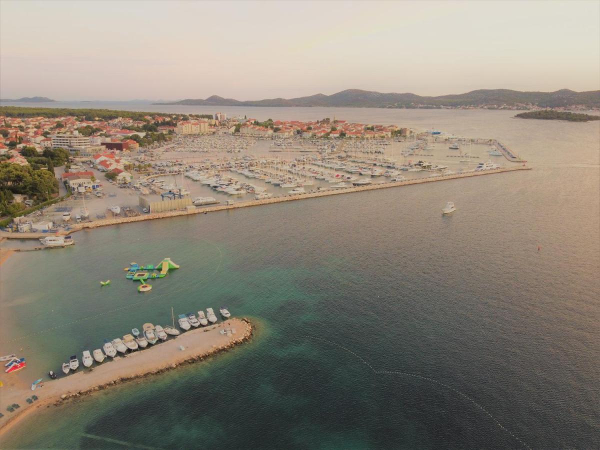 Apartments Basilea Biograd Na Moru Eksteriør billede